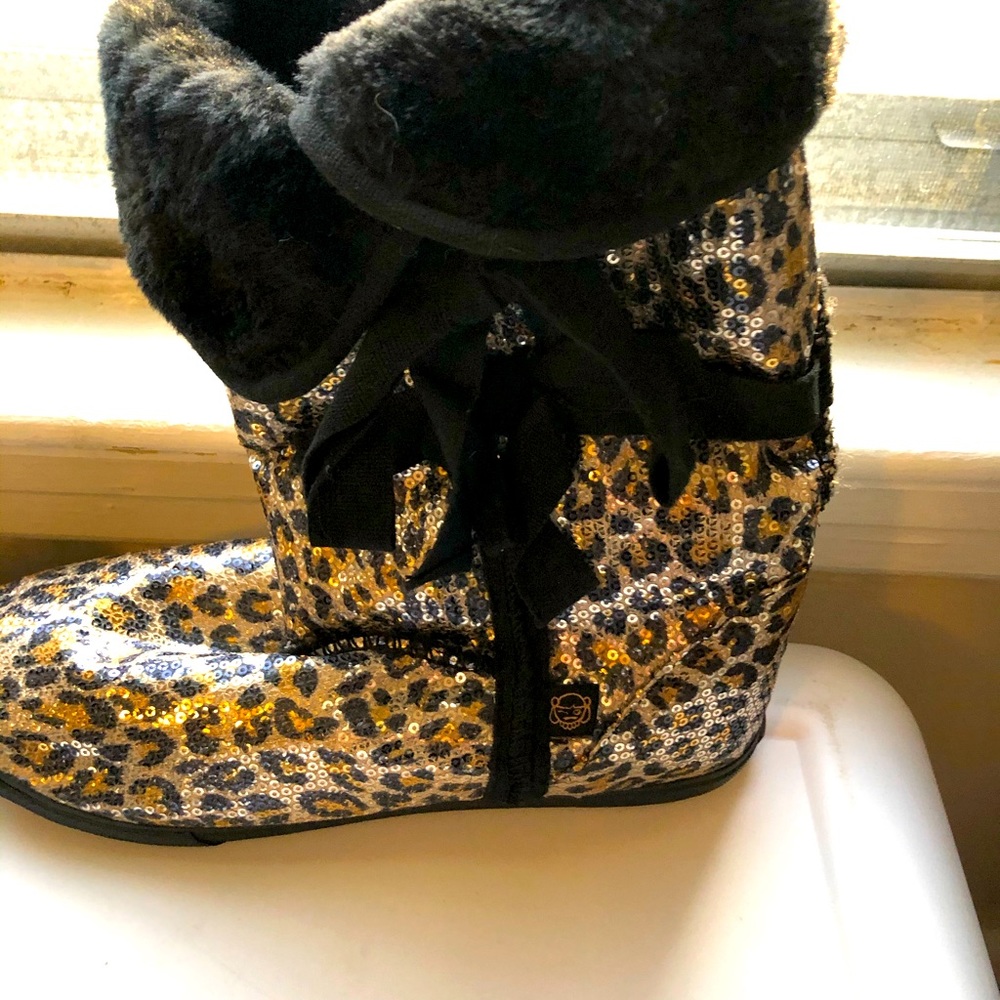 Boots faux fur flat bottom animal print sequins
